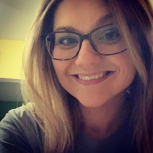 Meet your Posher, Abby
